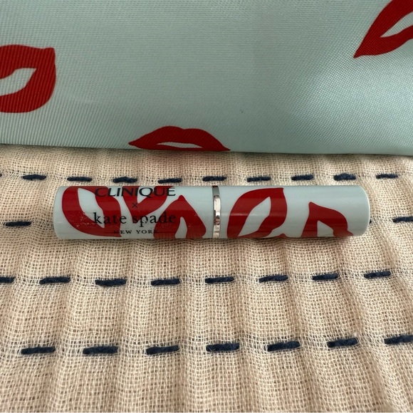 Clinique x Kate Spade Lipstick Set with Red Lips Design - Picture 3 of 3